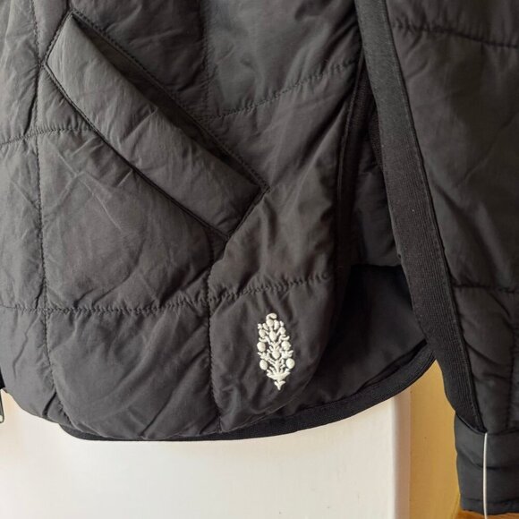 NWT Free People FP Movement Pippa Packable Puffer Jacket in Black XS - Picture 5 of 11